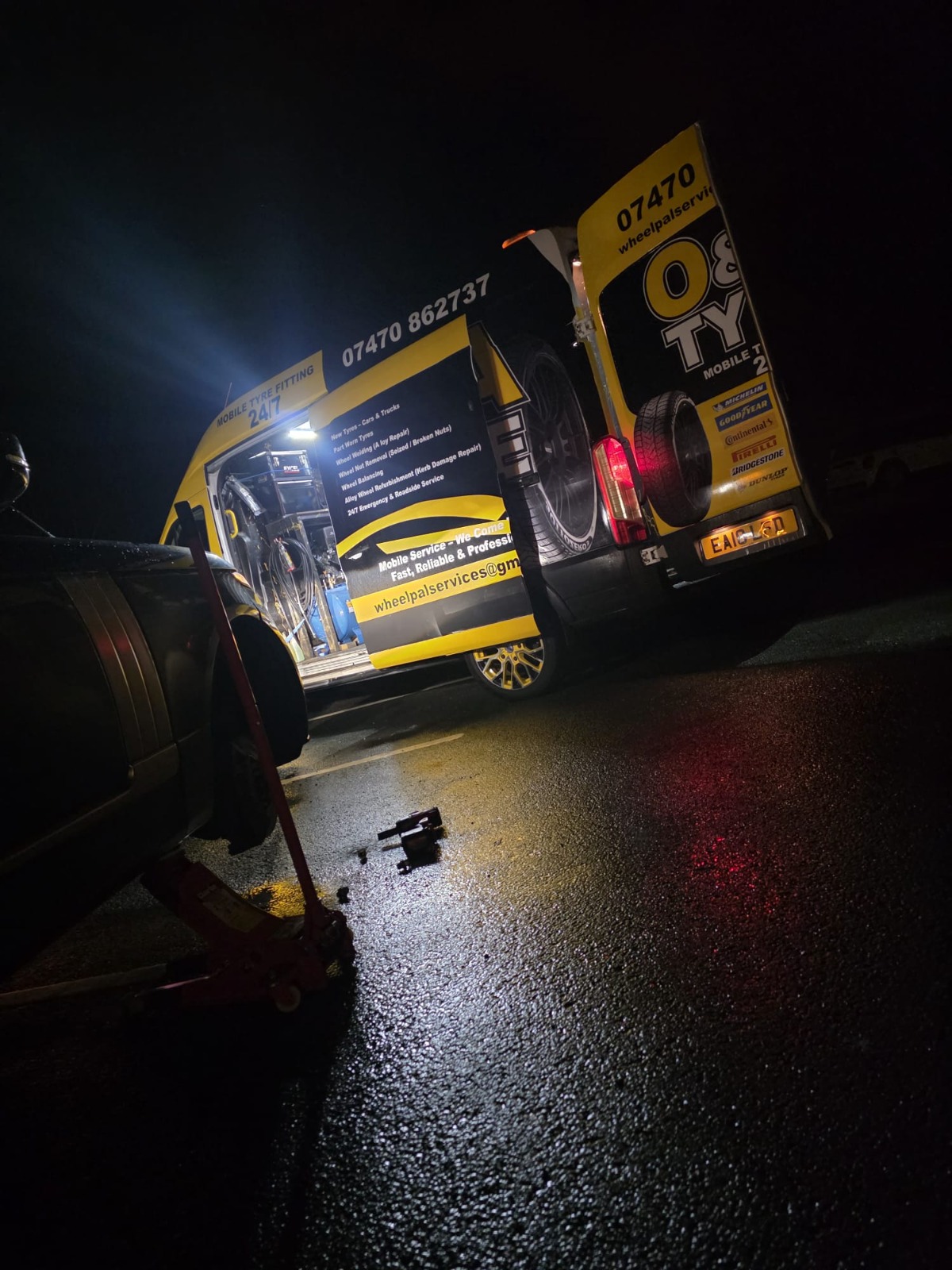 Locking wheel nut removal Stockport - professional mobile service
